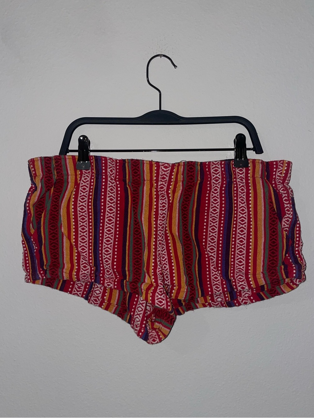 Women’s SZ M 100% cotton hippie, boho Empyre brand woven shorts